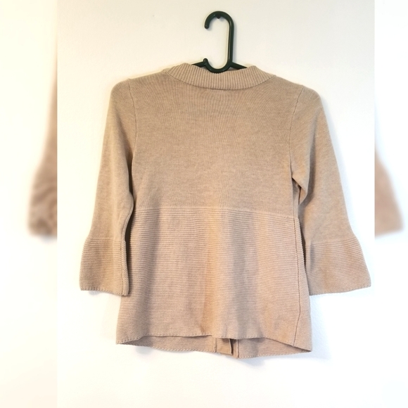 H&M Knitted Cream Color Vintage Cardigan with Lantern 3/4 Sleeves - Picture 2 of 9